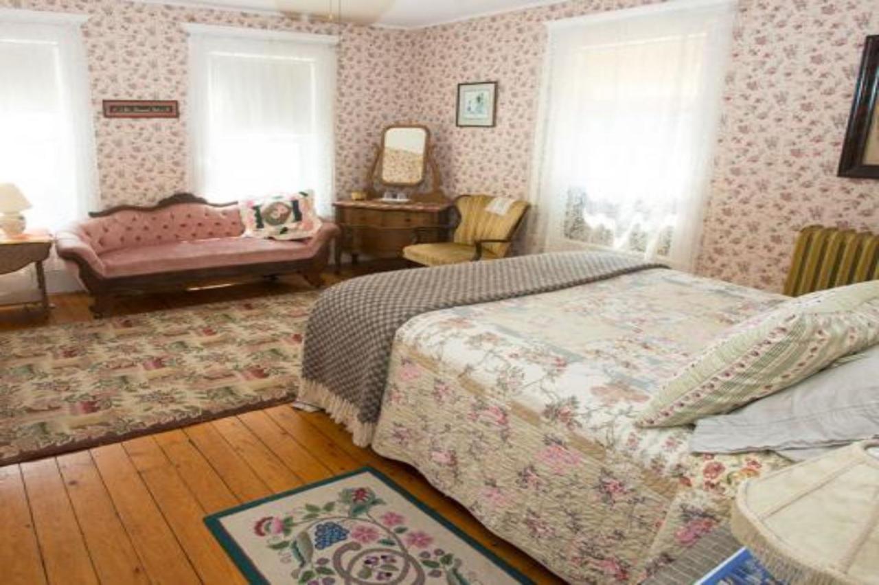 Blooming Inn Shelburne Falls Eksteriør bilde