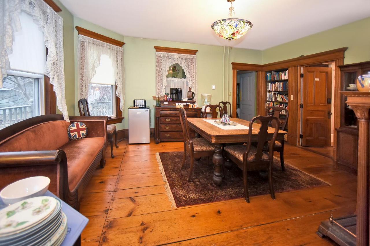 Blooming Inn Shelburne Falls Eksteriør bilde