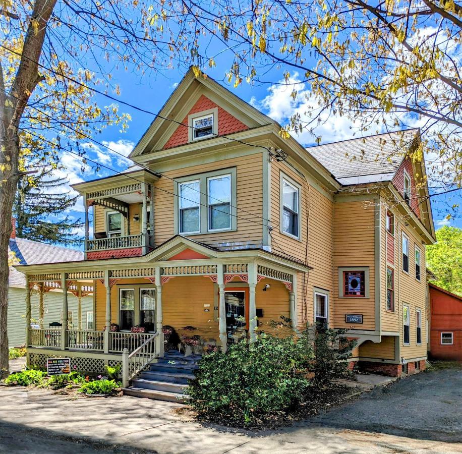 Blooming Inn Shelburne Falls Eksteriør bilde