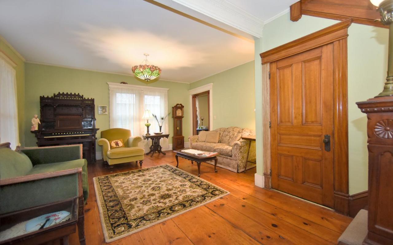 Blooming Inn Shelburne Falls Eksteriør bilde